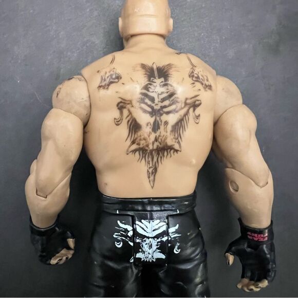 2012 WWE Brock Lesnar Mattel Basic Wrestling 7" Action Figure - Picture 5 of 6